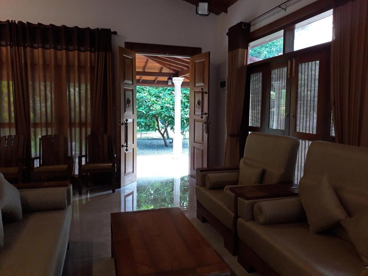 Luxury Villa With Bb Free Wi-Fi Bentota Exterior photo